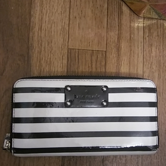 kate spade Handbags - Kate spade wallet